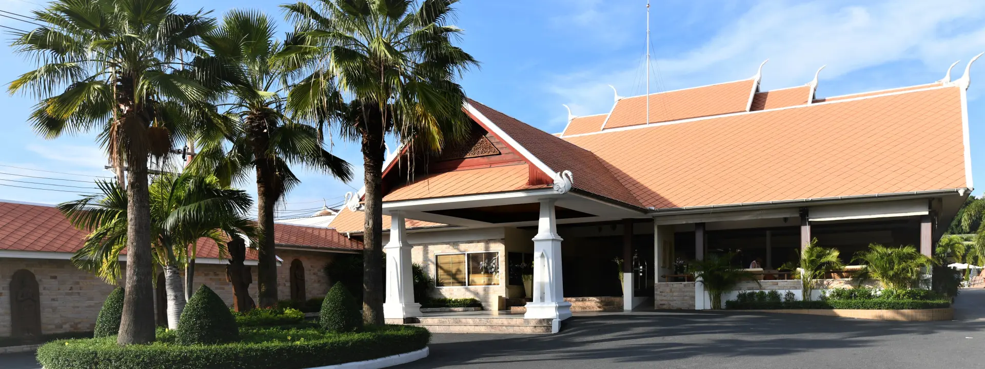 Thai Garden Resort Entrance