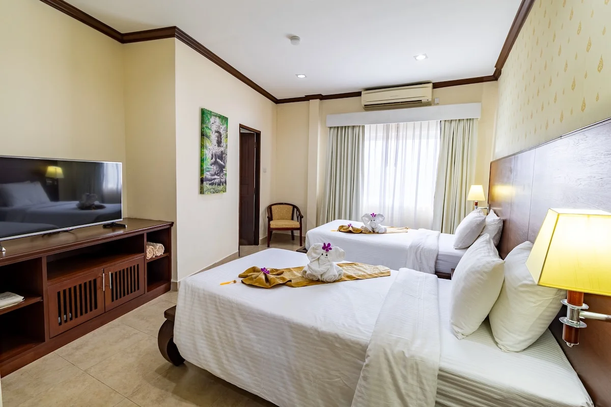 thaigardenresort-pattaya-2-bedroom-suite-pool-view-bedroom-view