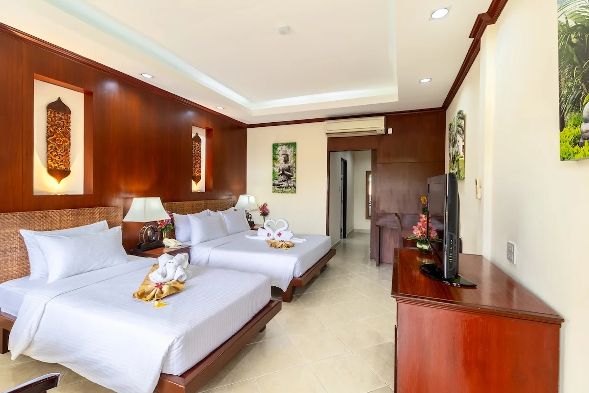 thaigardenresort-pattaya-superior-room-garden-view-bedroom-angle1